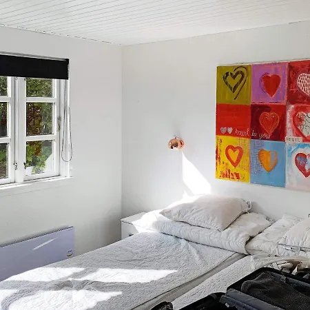 Three-bedroom Holiday In Ronne 2 Ferienhaus